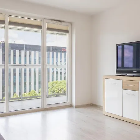 Apartment Mokotow - Business Center - Loggia And Garage Warsaw