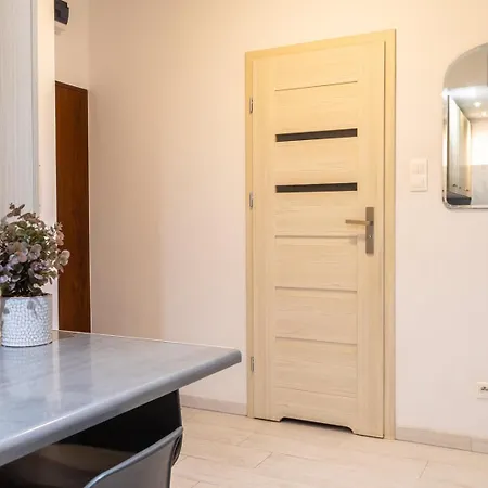 Mokotow - Business Center - Loggia And Garage *